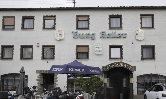 Bruchweiler House | Zum Burgkeller - double room, shower, toilet, non-smoking