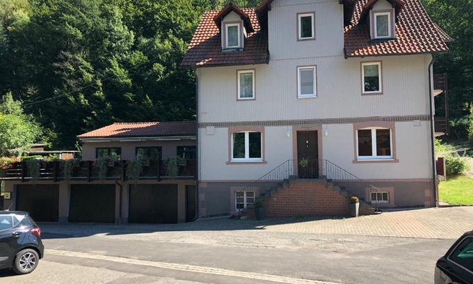 Rengersbrunn House | Zum waldfrieden