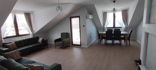 Akcaabat Apartment | Zumra's White Houses