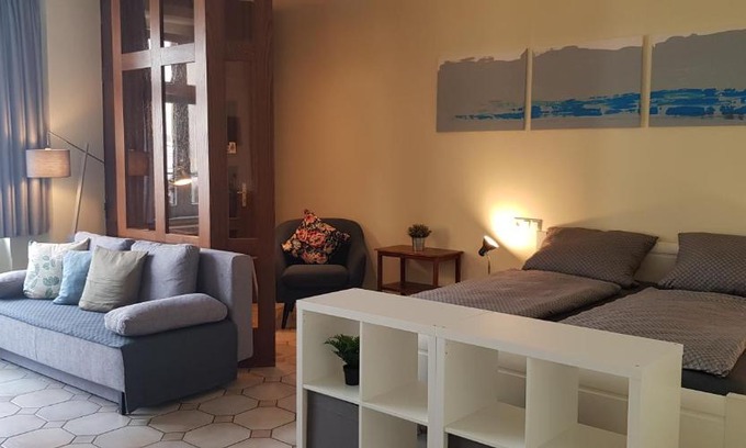 Boehlen Apartment | Zur Eiche - Ferienwohnung