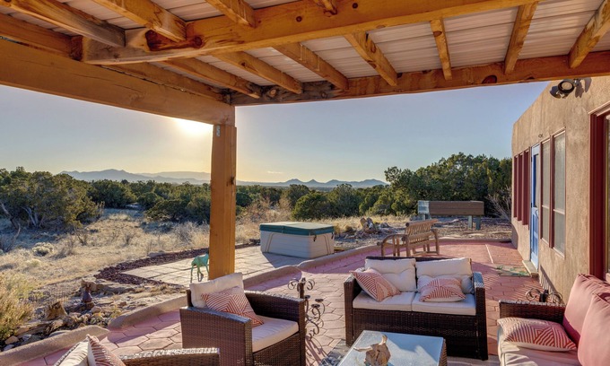 Eldorado at Santa Fe House | 'Zuri House' Eclectic Santa Fe Rental w/Hot Tub