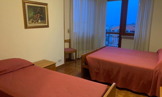 Alassio Apartment | Zurigo 9