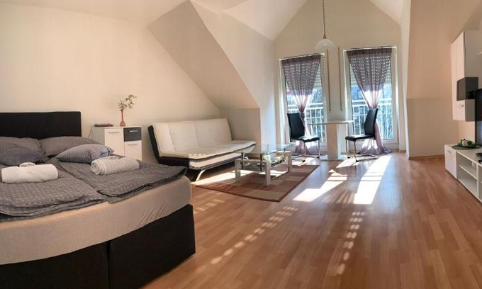 Burghausen Apartment | ZV-Scholtz Burghausen, Mozartstr.15 AP-52