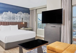 Hyatt Centric the Pike Long Beach