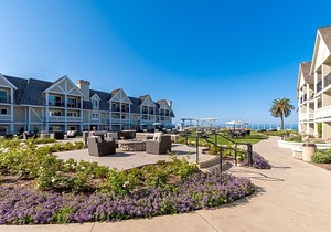 Carlsbad Inn Beach Resort