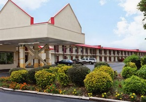 Days Inn by Wyndham Knoxville West