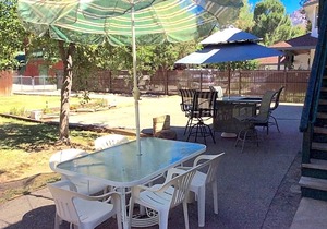 Kern Riverfront Lodge