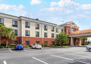 Comfort Suites Savannah North