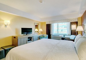 Hampton Inn & Suites Boston Crosstown Center