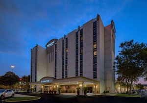 DoubleTree by Hilton Philadelphia Airport