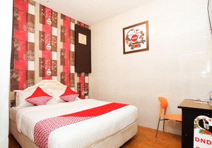 OYO 425 Mojokerto Guesthouse