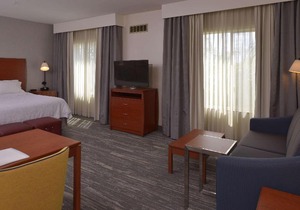 Hampton Inn and Suites Bakersfield North-Airport