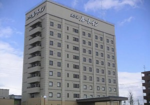 Hotel Route-Inn Tsubamesanjo Ekimae
