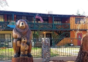 Kern Riverfront Lodge