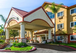 Comfort Suites Near Six Flags Magic Mountain