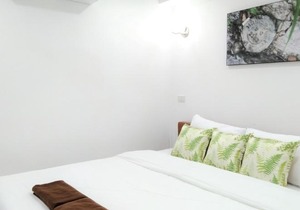 Wee Hostel