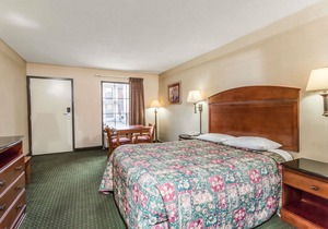 Days Inn by Wyndham Camp Springs Andrews AFB