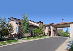 Best Western Plus Deer Park Hotel & Suites