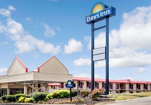 Days Inn by Wyndham Knoxville West