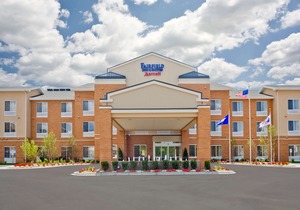 Fairfield Inn & Suites by Marriott Milwaukee Airport
