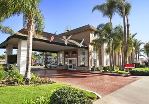 Ramada by Wyndham Costa Mesa/Newport Beach