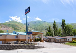 Howard Johnson by Wyndham Brigham City