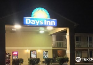 Days Inn by Wyndham Royston
