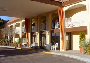 Best Western Airport Albuquerque InnSuites Hotel & Suites
