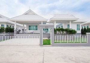 Wan Arun Houses
