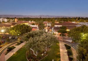 DoubleTree by Hilton Campbell - Pruneyard Plaza