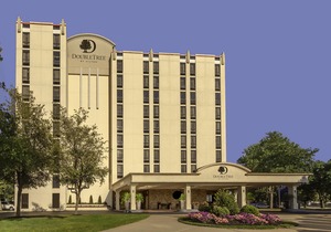 DoubleTree by Hilton Philadelphia Airport