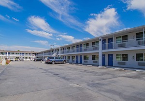 Motel 6 San Bernardino, CA - Downtown