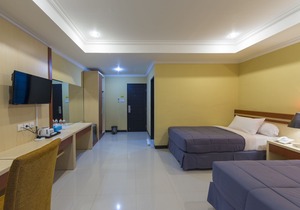 RedDoorz Plus near Mall Bali Galeria 2