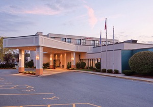 Best Western Plus New Englander