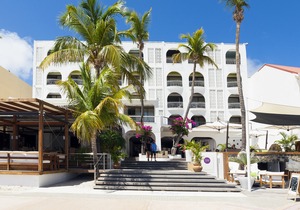 Holland House Beach Hotel