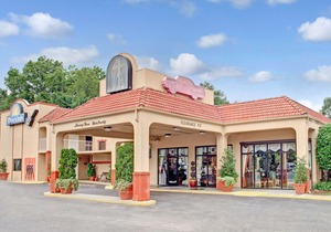 Days Inn by Wyndham Memphis at Graceland