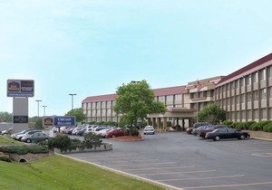 Best Western Plus Chicago Hillside