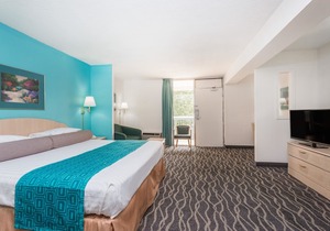 Howard Johnson by Wyndham Commerce GA