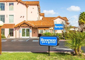 Rodeway Inn & Suites