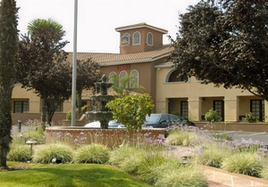 Best Western Plus Brookside Inn