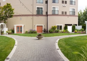 Majestic Inn & Spa