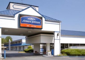 Howard Johnson by Wyndham Commerce GA
