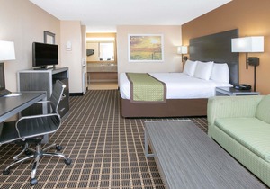Days Inn by Wyndham Hamilton