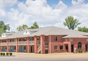 Days Inn by Wyndham Tupelo