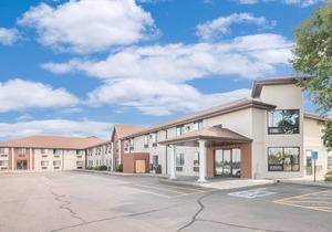 Days Inn by Wyndham Mitchell SD