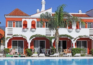 Bungalows Cordial Green Golf