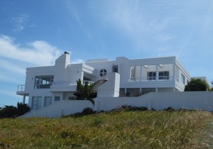 Dolphin House Apartments