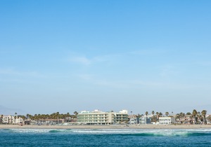 Pier South Resort, Autograph Collection