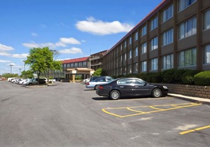 Best Western Plus Chicago Hillside