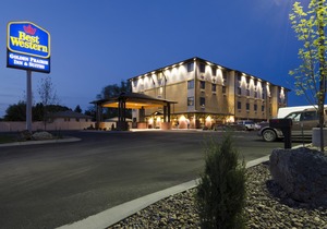 Best Western Golden Prairie Inn and Suites